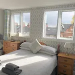 Friars Rest 3*