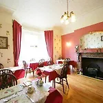 Friars Rest 3*