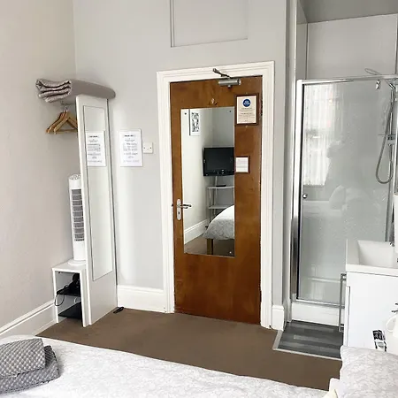 Konukevi Friars Rest